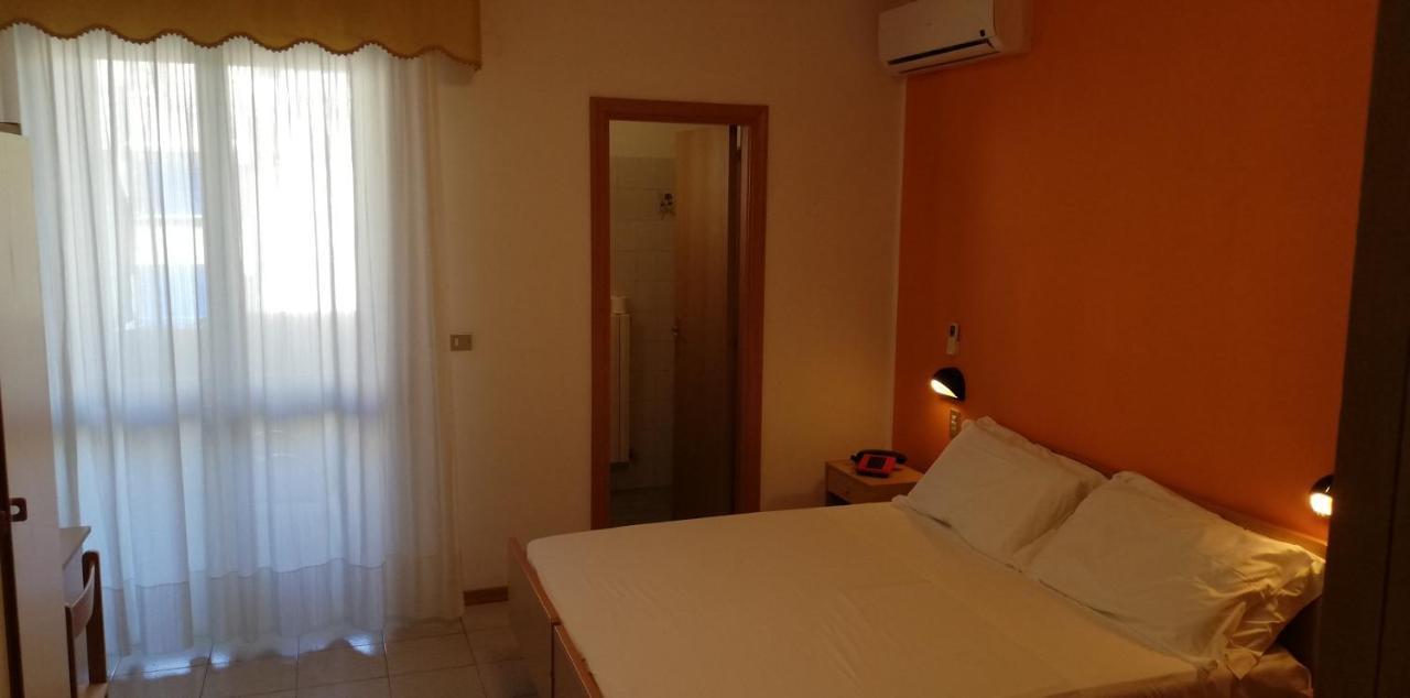 Hotel San Remo - All Inclusive - Fronte Mare - Spiaggia Privata Martinsicuro Esterno foto