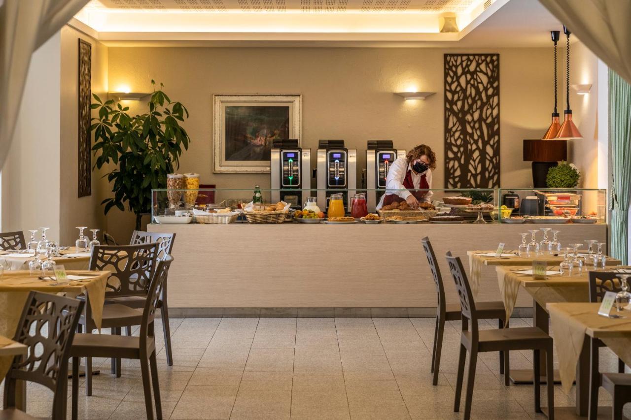 Hotel San Remo - All Inclusive - Fronte Mare - Spiaggia Privata Martinsicuro Esterno foto