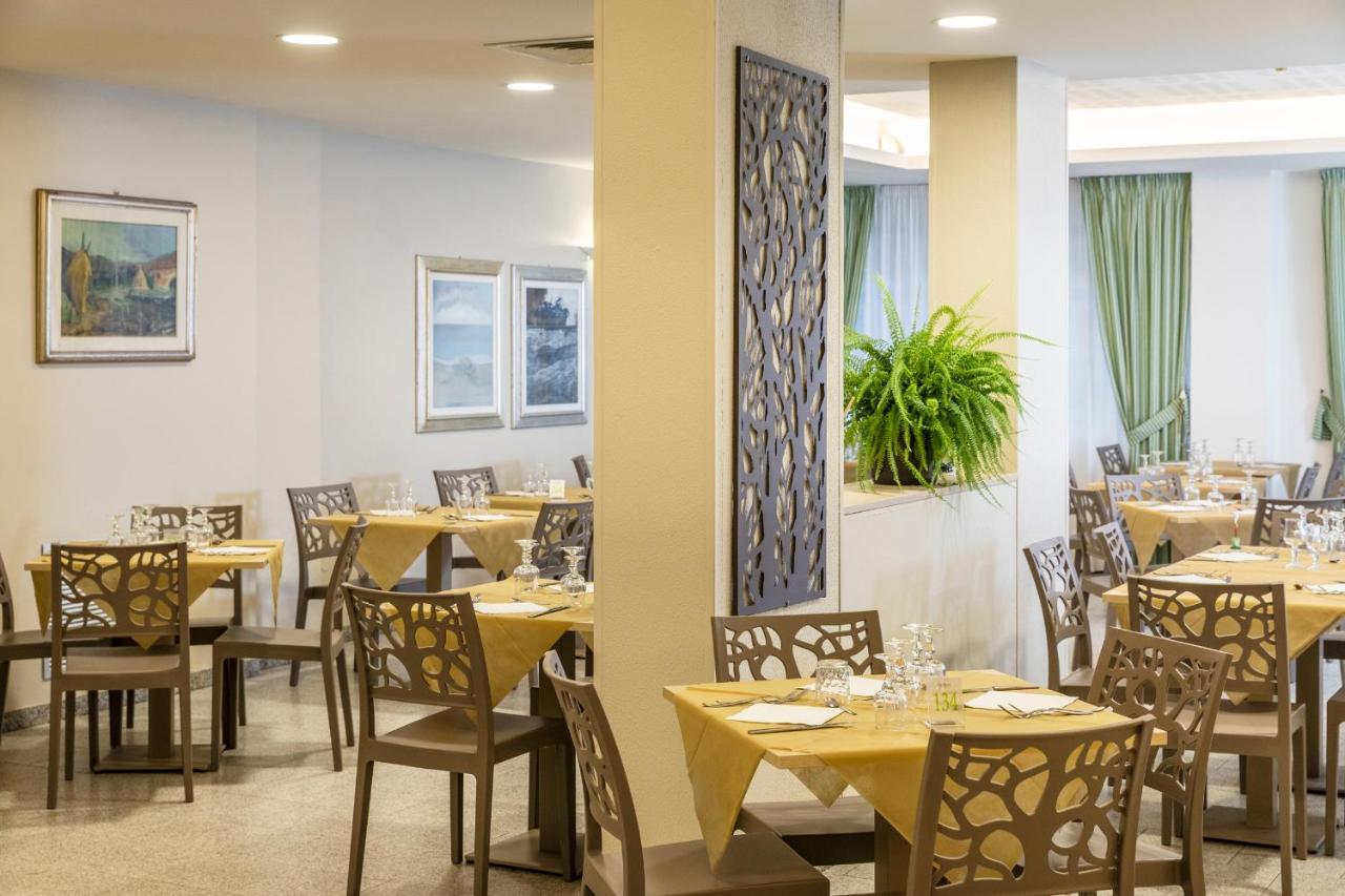 Hotel San Remo - All Inclusive - Fronte Mare - Spiaggia Privata Martinsicuro Esterno foto