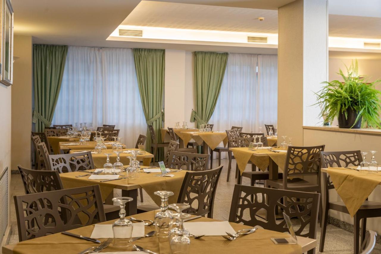 Hotel San Remo - All Inclusive - Fronte Mare - Spiaggia Privata Martinsicuro Esterno foto