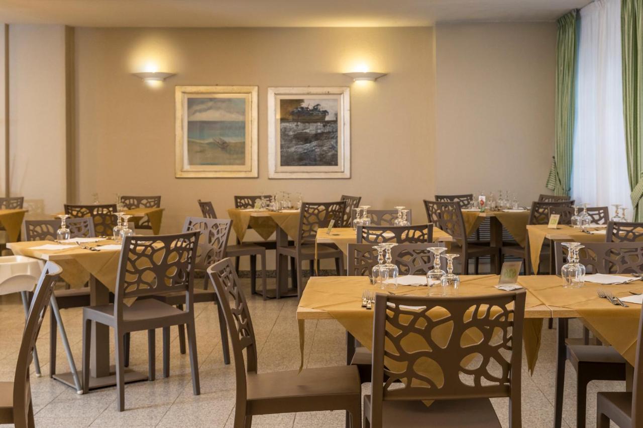 Hotel San Remo - All Inclusive - Fronte Mare - Spiaggia Privata Martinsicuro Esterno foto