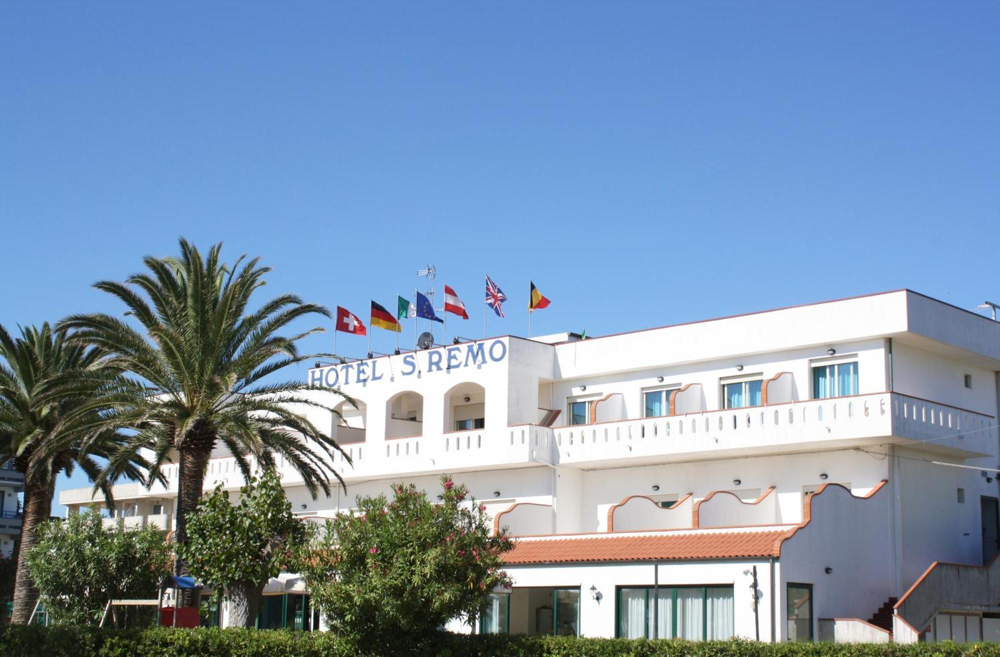 Hotel San Remo - All Inclusive - Fronte Mare - Spiaggia Privata Martinsicuro Esterno foto