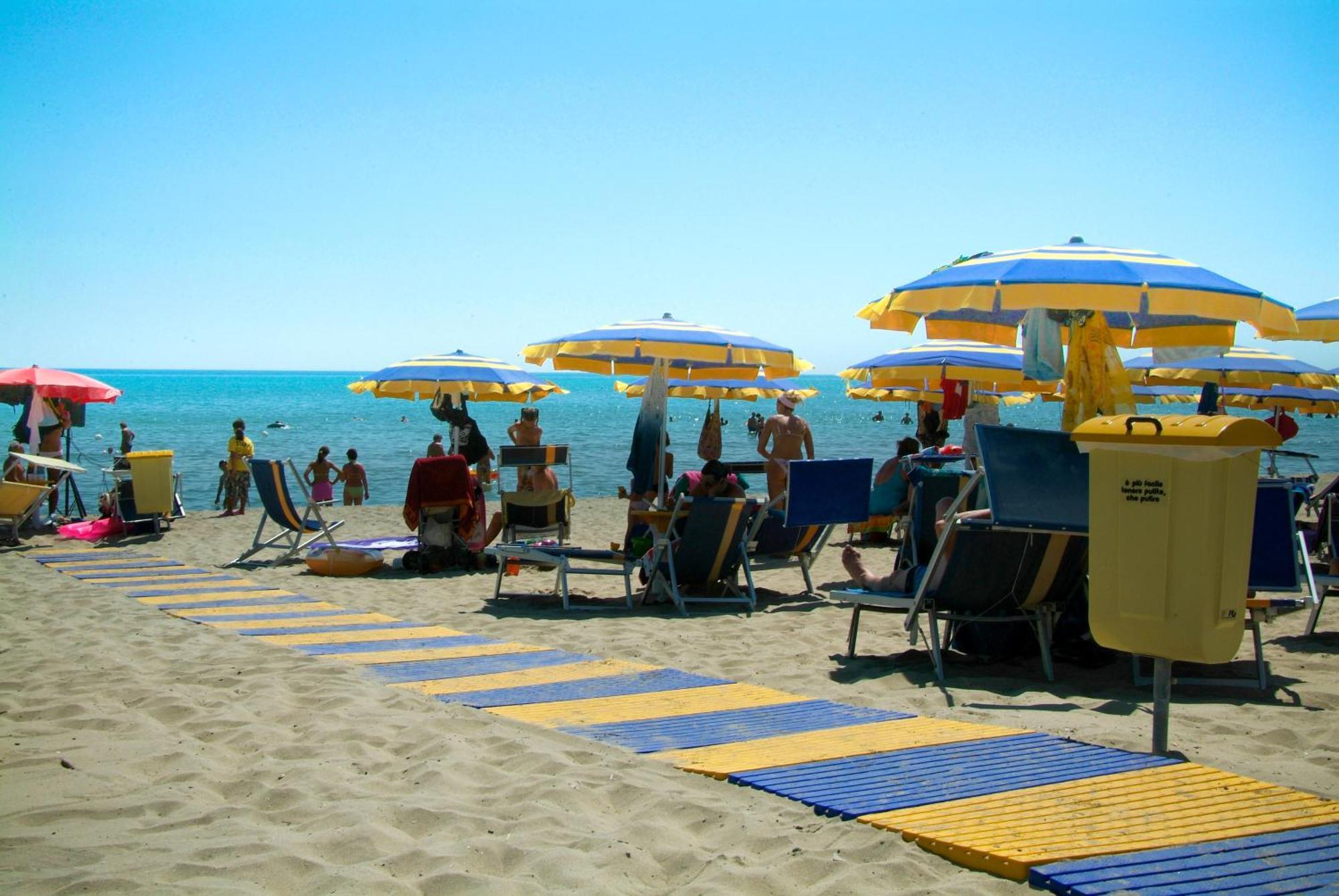 Hotel San Remo - All Inclusive - Fronte Mare - Spiaggia Privata Martinsicuro Esterno foto