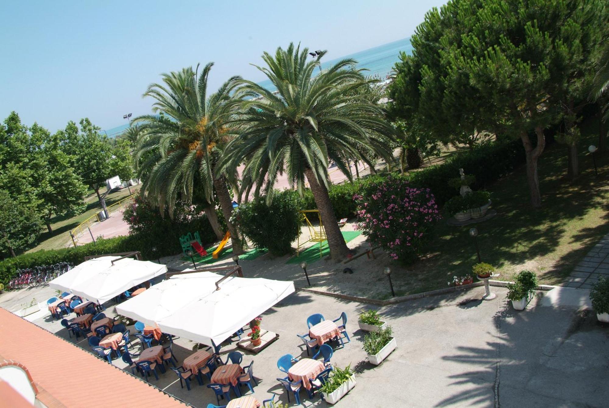 Hotel San Remo - All Inclusive - Fronte Mare - Spiaggia Privata Martinsicuro Esterno foto