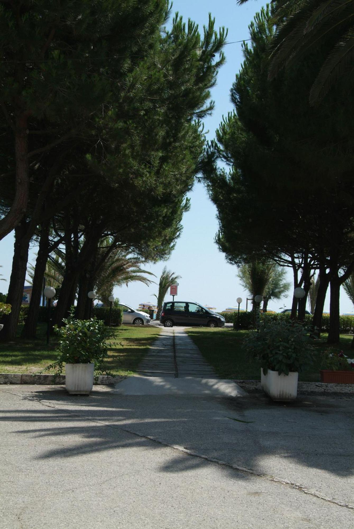 Hotel San Remo - All Inclusive - Fronte Mare - Spiaggia Privata Martinsicuro Esterno foto