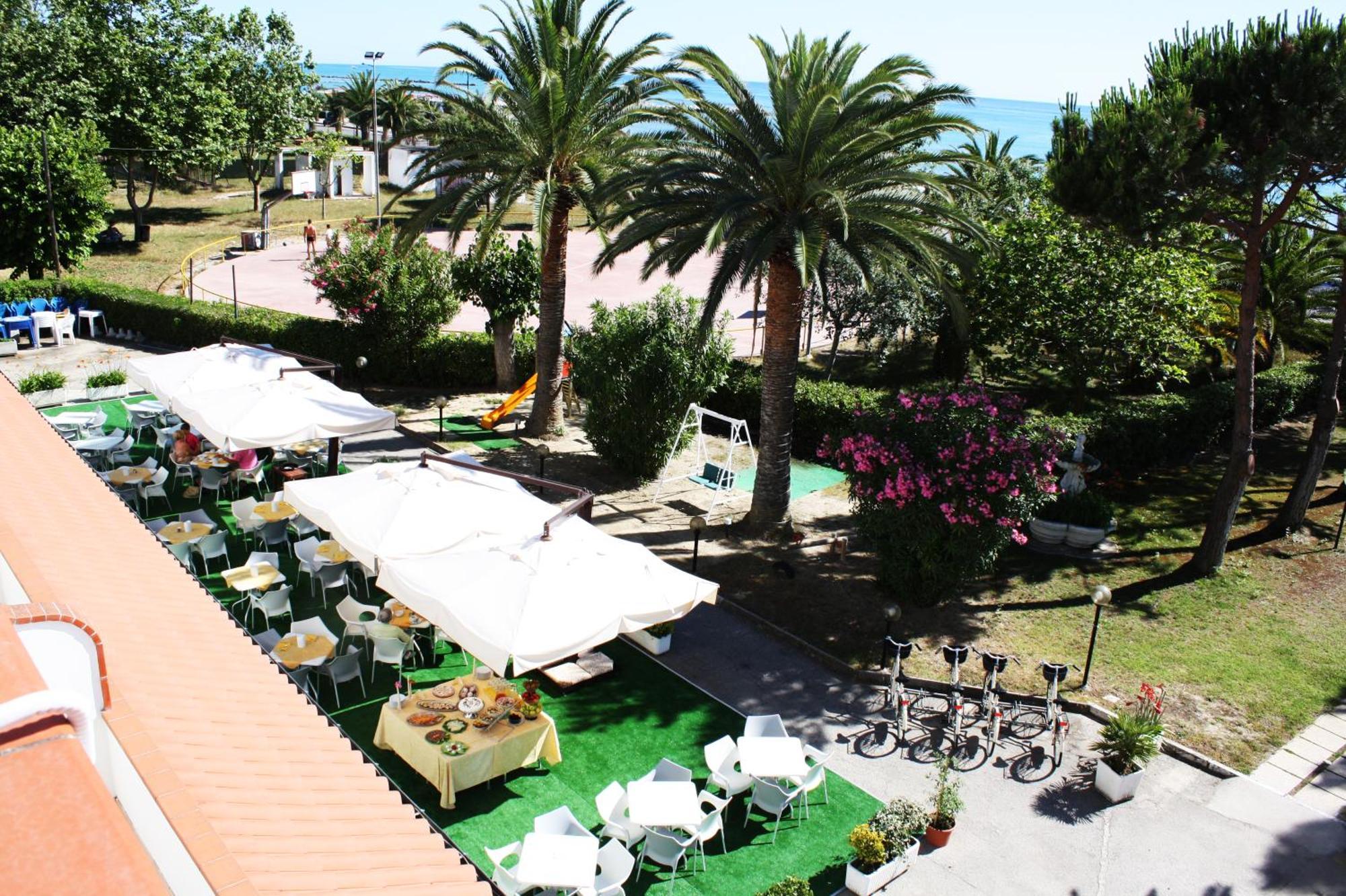 Hotel San Remo - All Inclusive - Fronte Mare - Spiaggia Privata Martinsicuro Esterno foto