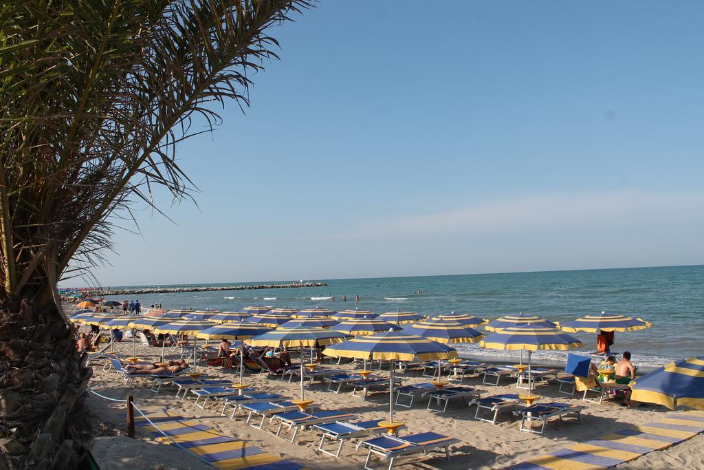 Hotel San Remo - All Inclusive - Fronte Mare - Spiaggia Privata Martinsicuro Esterno foto