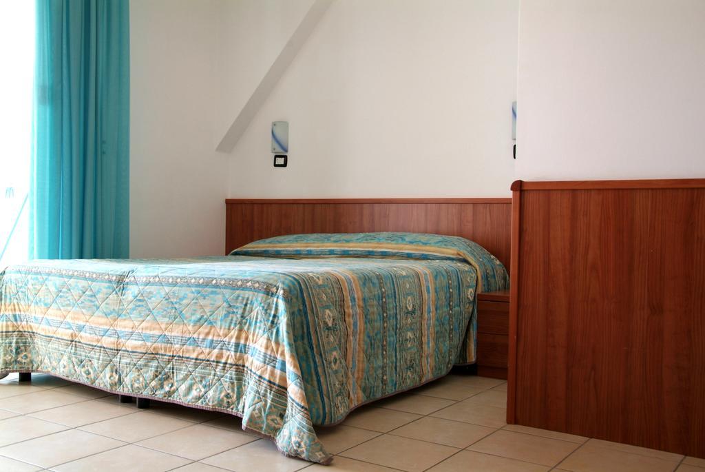 Hotel San Remo - All Inclusive - Fronte Mare - Spiaggia Privata Martinsicuro Esterno foto